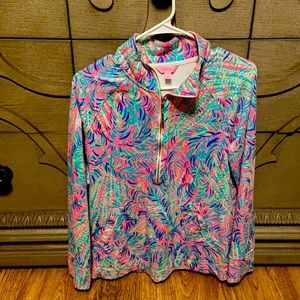 Lilly Pulitzer Popover Medium 🥰🌸 with charm zip